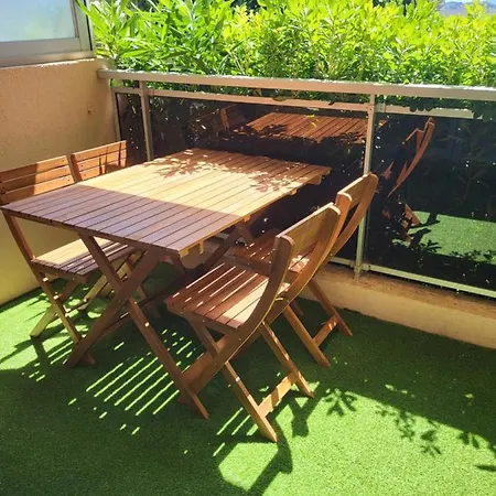 아파트 T2 De Sable A 300m+ Parking Gratuit 방돌
